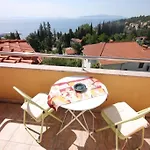 With A Parking Space Icici, Opatija - 7793 Daire *